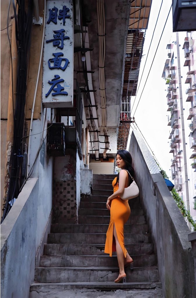 白象街24层无电梯魔幻小区
